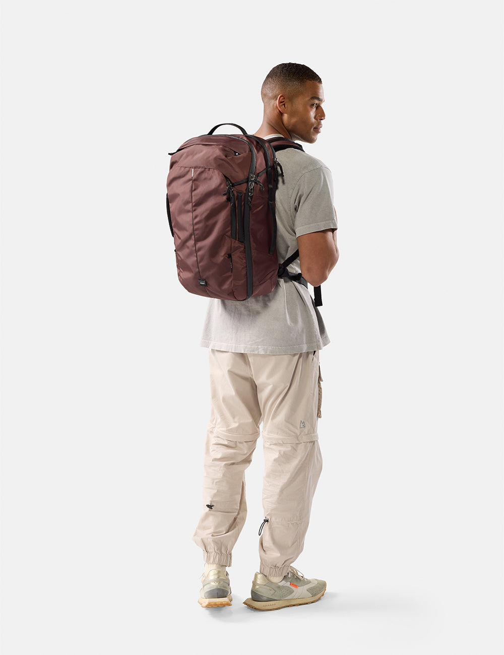 30L Carry-On Travel Pack
