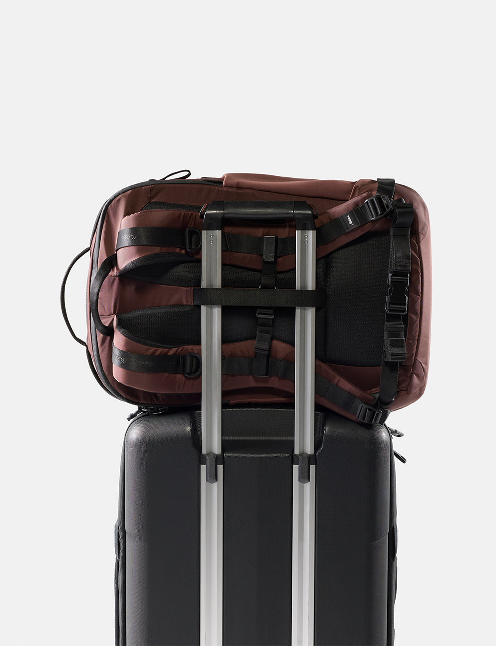 30L Carry-On Travel Pack