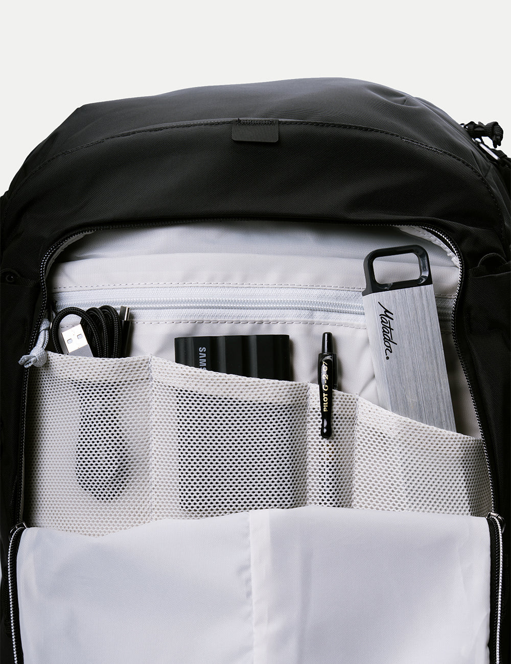 MATGAP24001BK_Matador_24LAdventurePack_Black_MB6.jpg