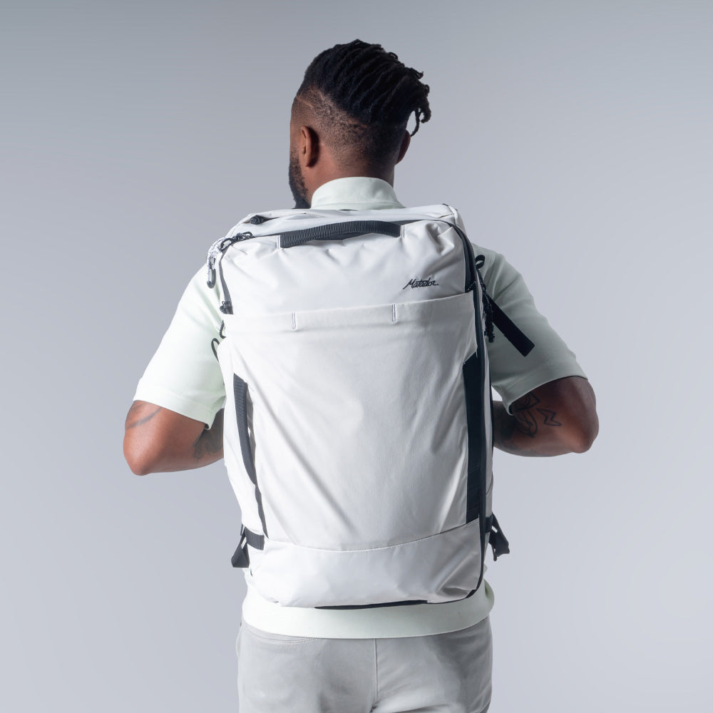 HUNT☆Unisex Travel Ripstop Sacoche - Shaded White TRAVEL RIPSTOP SACOCHE – Hunter Singapore